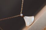 [Eternal Jewelry]DREAM NECKLACE WHITE MOP PINK GOLD 1 DIAMOND - Image 4