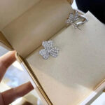 [Eternal Jewelry]CLOVER COMOS DIAMOND EARRINGS SILVER - Image 8