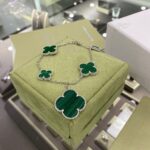 [Eternal Jewelry]CLOVER 5 MOTIFS SIVLER MALACHITE BRACELET - Image 4