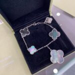 [Eternal Jewelry]CLOVER 5 MOTIFS SIVLER DARK MOP BRACELET - Image 3