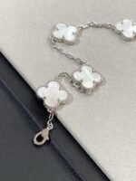 [Eternal Jewelry]CLOVER SILVER MOP 5 MOTIF BRACELET - Image 6