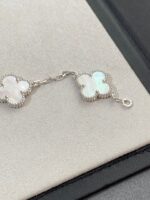 [Eternal Jewelry]CLOVER SILVER MOP 5 MOTIF BRACELET - Image 9