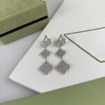 [Eternal Jewelry]CLOVER 3 MOTIF DIAMOND SILVER DROP EARRINGS - Image 3