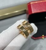 [Eternal Jewelry]LOVE 5.5MM 1 DIAMOND EARRINGS - Image 4
