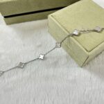 [Eternal Jewelry]CLOVER 6 MOTIF WHITE MOP BRACELET