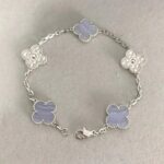 [Eternal Jewelry]CLOVER  5 MOTIF DIAMOND PURPLE CHALCEDONY BRACELET SILVER - Image 4