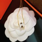 [Eternal Jewelry]H WHITE SQUARE GOLD NECKLACE
