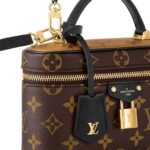 Vanity Chain Pouch - Image 6