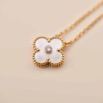 [Eternal Jewelry]CLOVER 15MM DIAMOND WHITE FRITILLARIA NECKLACE - Image 2