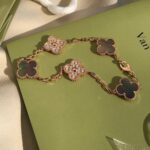 [Eternal Jewelry]CLOVER 5 MOTIF GRAY MOP DIAMOND BRACELET - Image 6