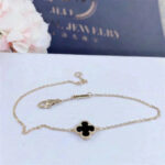 [Eternal Jewelry]CLOVER ONYX SINGLE FLOWER BRACELET - Image 3